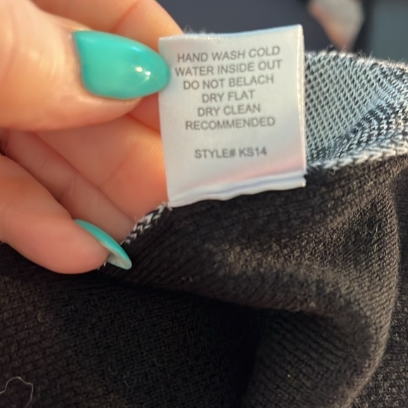 Peace of Cloth Sweater Abstract Design Black & White Size XS - Picture 9 of 9